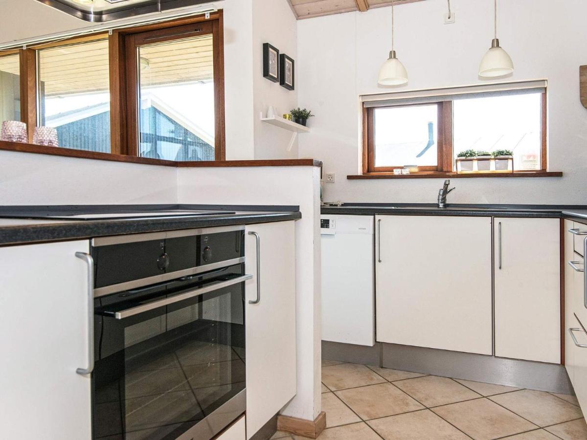 8 Person Holiday Home In Ulfborg Esterno foto